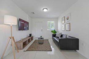 Amazing Brand New Duplex 3 Bedrooms/2 bathrooms, West Miami